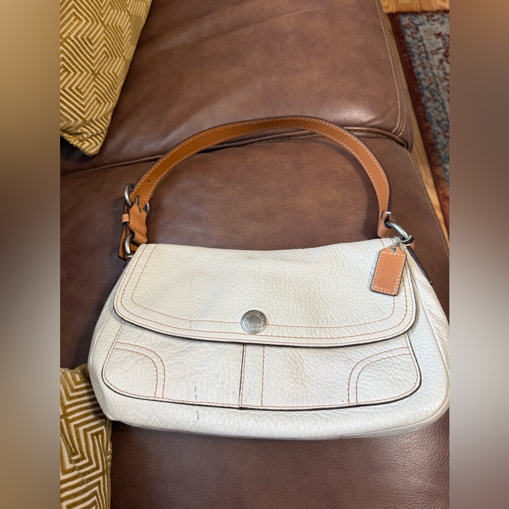 Coach Chelsea Pebbled Ivory- Vintage